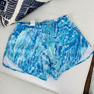 NWOT Lilly Pulitzer Luxletic 4” Ocean Trail shorts